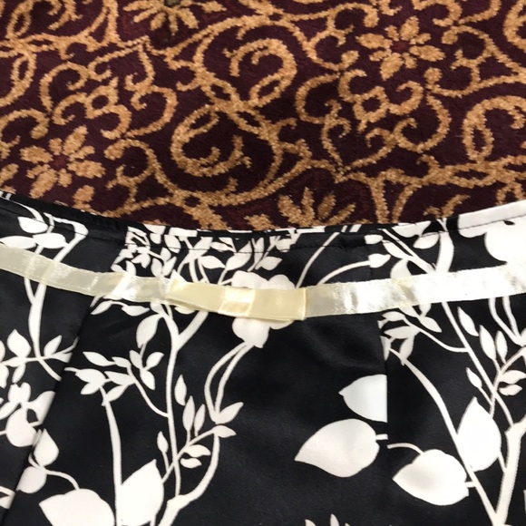 Notations bow skirt with black floral print, sp - Picture 2 of 3